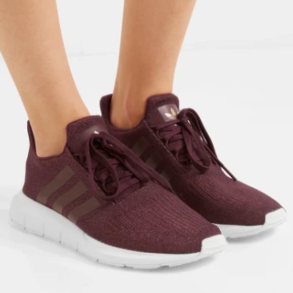 maroon adidas swift run